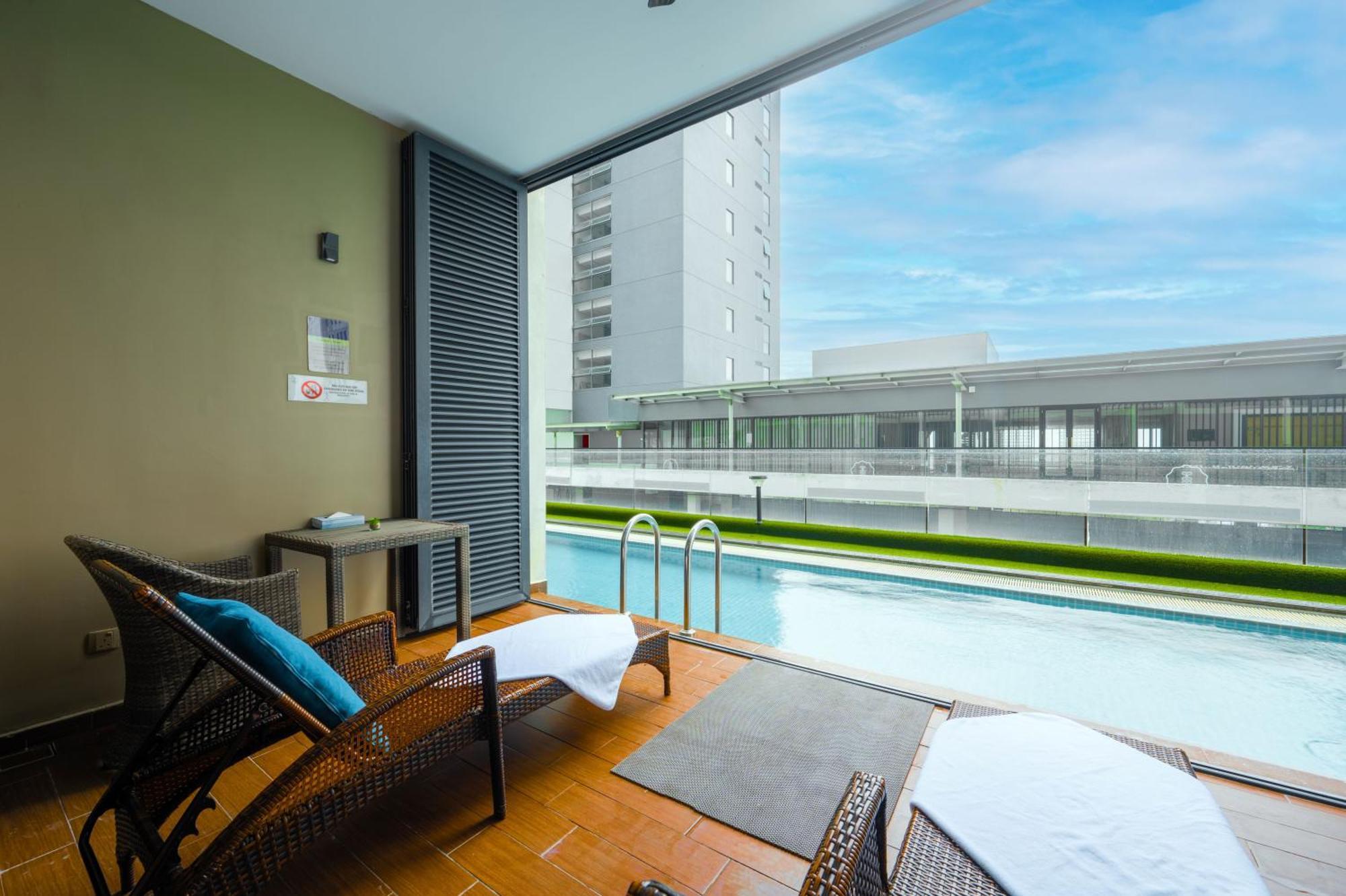 Greystone 99 Suites Malacca Esterno foto